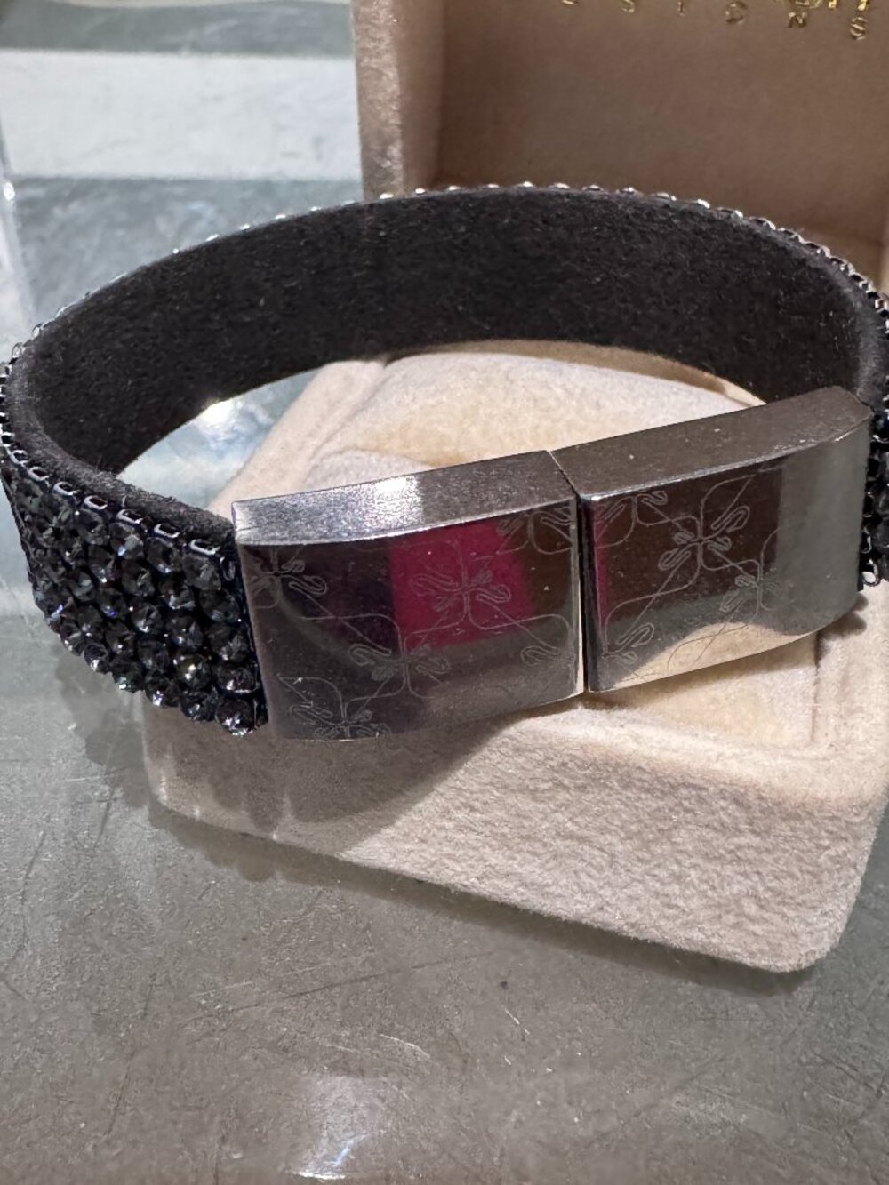 💎✨ HOST PICK 💎✨  Swarovski Crystal USB Bracelet – Your Jewelry Has Secrets ✨💻